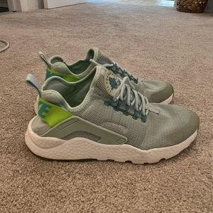 Nike Hurache, 9.5, blue and green